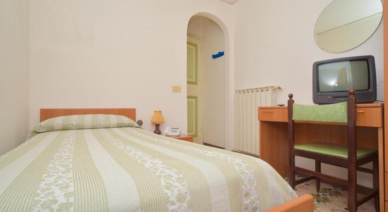 Charme Hotel La Villa Tina Ischia Exterior photo