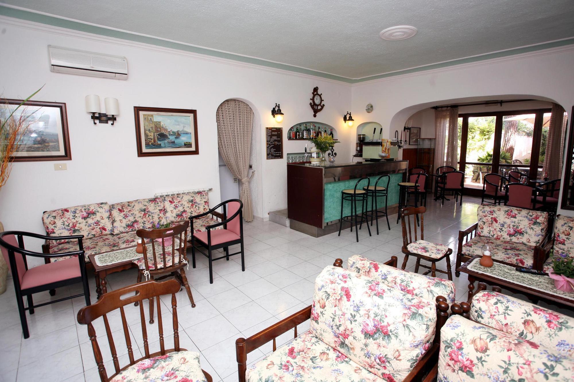 Charme Hotel La Villa Tina Ischia Exterior photo